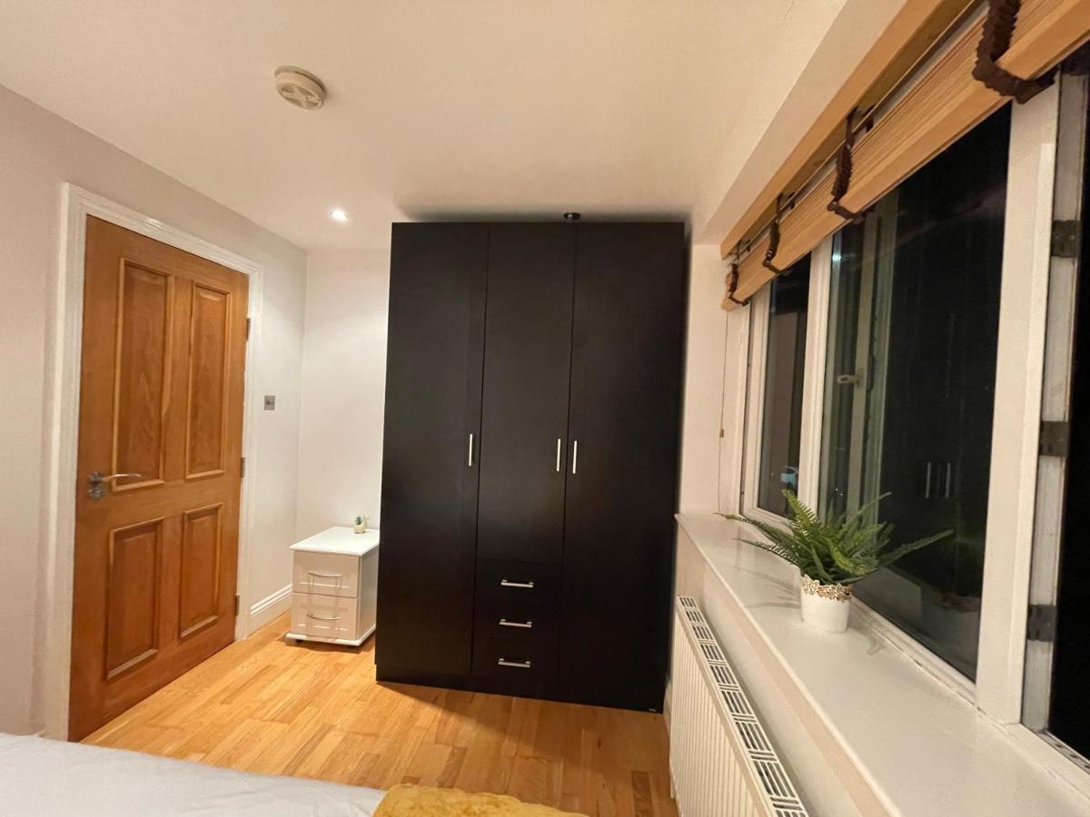 Beautiful & Luxurious Apartment In Richmond Richmond  Eksteriør billede